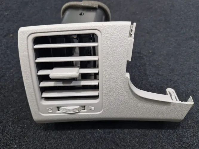 Difusor De ar condicionado lateral esquerdo Toyota corolla 2009 a 2014 genuino