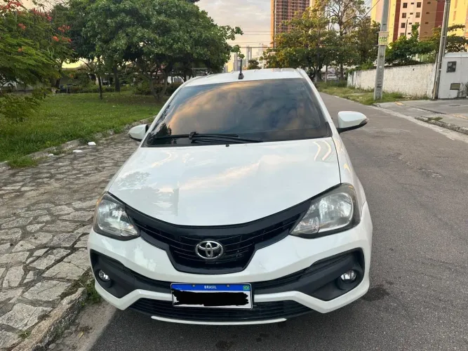 Toyota Etios X Plus Sedan 1.5 Flex 16V 4P Aut. 2020