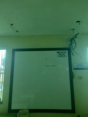 Quadro Branco em MDF com Moldura Madeira
