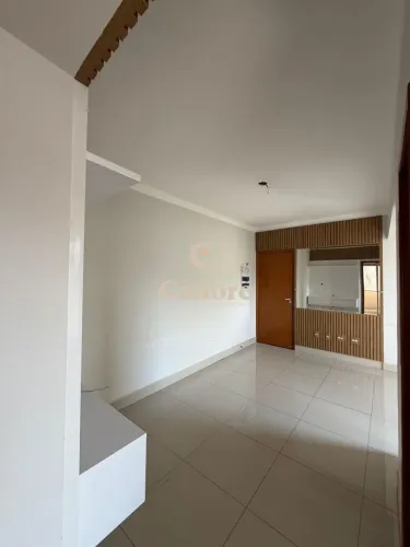 Apartamento à venda no Santa Mônica com 2/4 sendo 01 suíte e moveis planejados