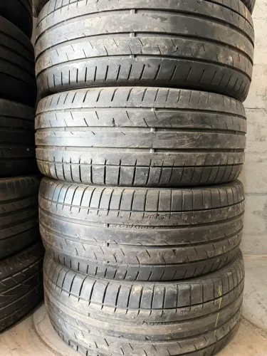 Pneus 215/55/17 marca continental