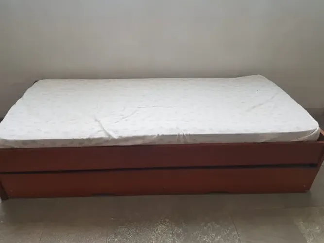 cama simples com colchão