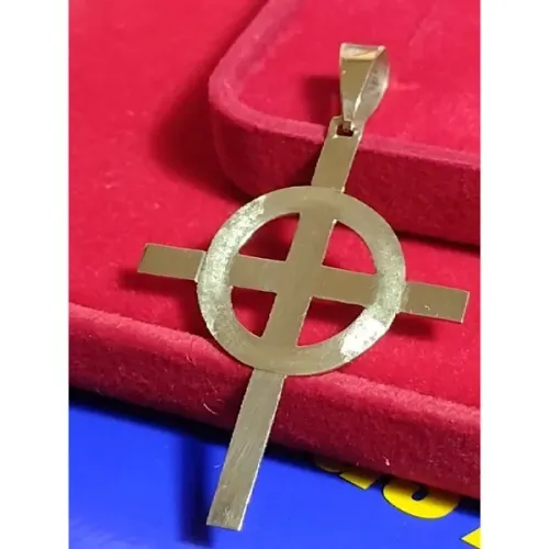 Pingente Ouro 18 Kilates Peso 7 Gramas 4,80 cm x 3,50 cm Maciço