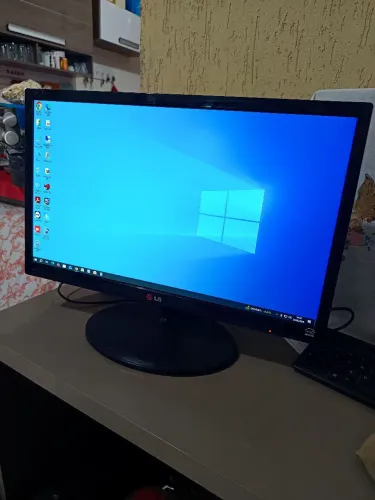 Monitor LG de 22 polegadas full HD ips