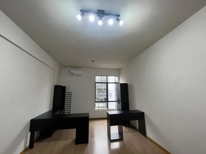 VENDO SALA COMERCIAL Centro - Criciúma - SC