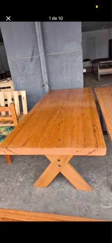 Mesa de madeira 