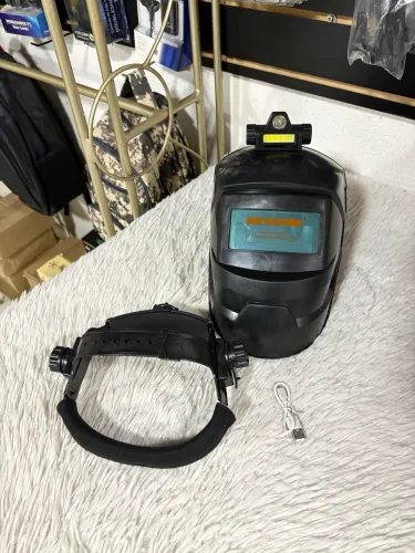 Máscara de Solda com Lente automática e Lanterna