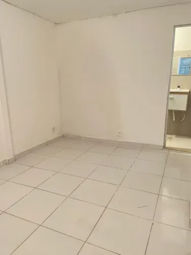 Kitnet na Tijuca - 30m² | Luz incluída | prox. Metrô Uruguai