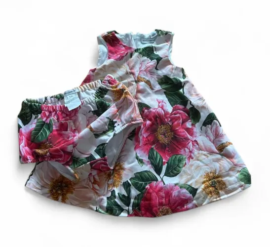 Lindo vestido para bebê Dolce gabanna