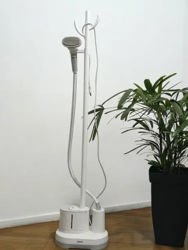 Passa-roupas a vapor ARNO 127V