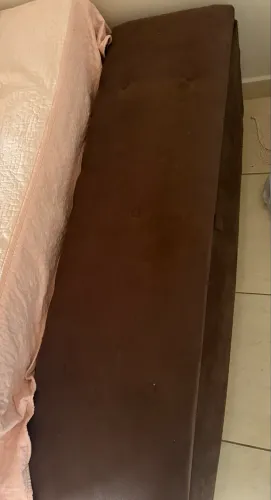 Vende-se baú