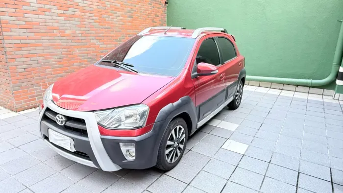 Toyota Etios Cross 1.5 Flex 16V 5P Mec. 2016