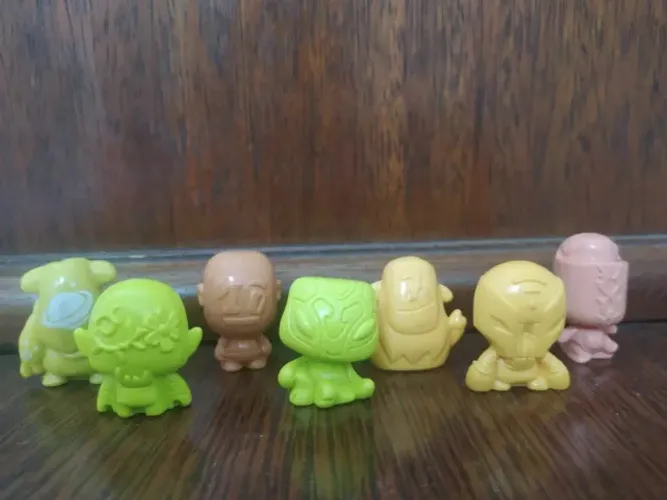 Conjunto de 7 Gogos dos Anos 2000