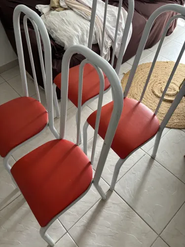Cadeiras para mesa