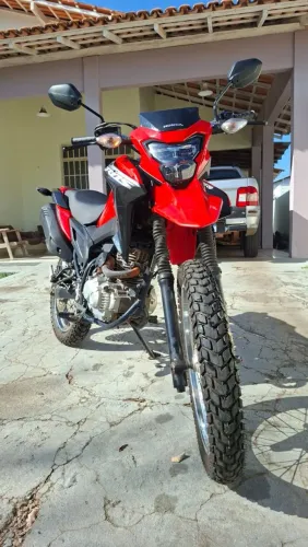 Honda NXR 160 Bros CBS modelo 2025