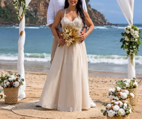 Vestido noiva longo off-white fluido
