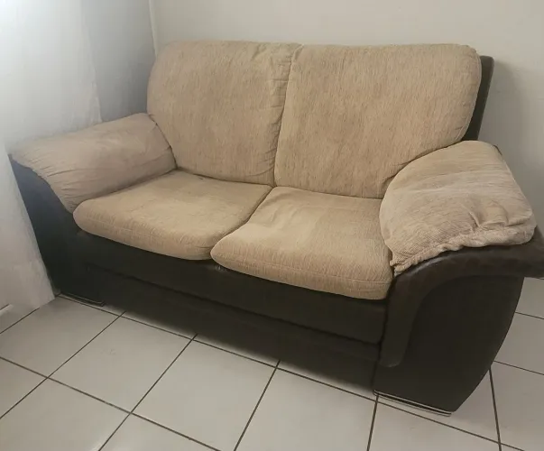 Sofá dois lugares
