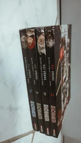 Mangás de Gachiakuta volumes ( 2/4/5/11)