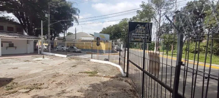 Ponto comercial disponivel para venda ou locação em Jacareí