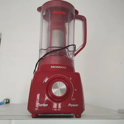 Liquidificador mondia na caixa