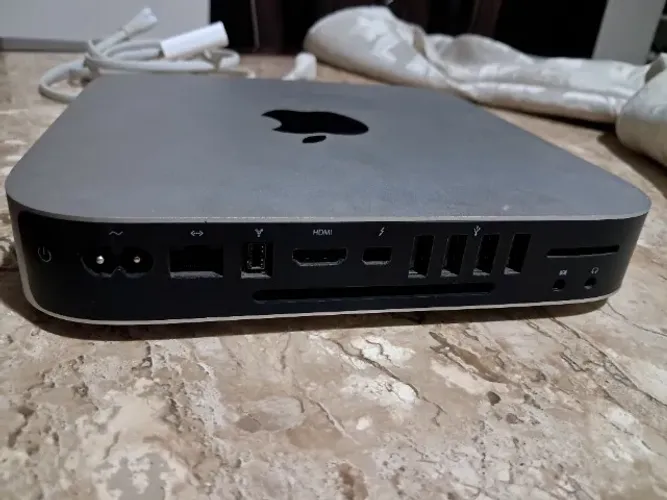 MacMini - i5 - 4gb RAM - 500gb HD