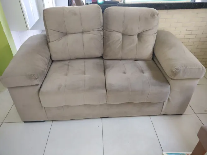 Sofá 2 lugares 