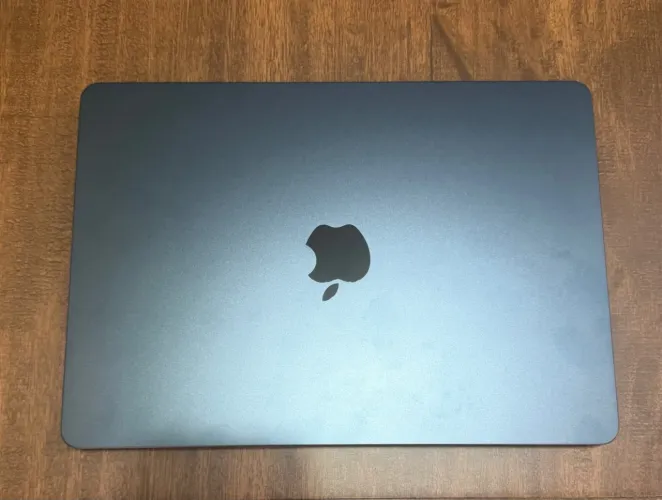 VENDO MACBOOK EXECELENTE ESTADO M2 16gb de ram