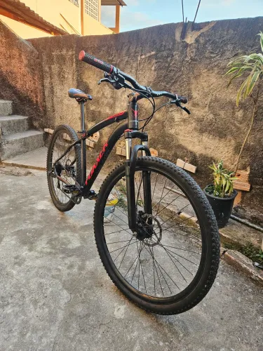 Vendo bike foxee 1200 mais faço ate 1000 avista