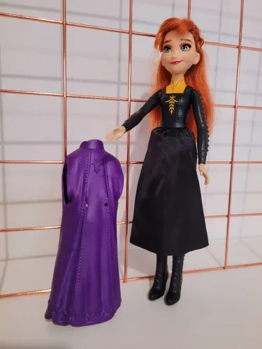 Boneca Anna Frozen 2 - Hasbro
