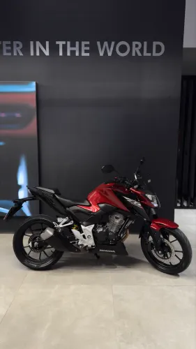 Honda CB300(2025) km(9.100)