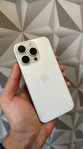 iPhone 15 Pro 256GB | Branco 87%