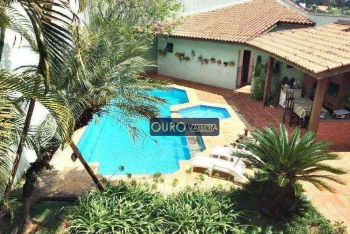 Sobrado alto padrão com 600m²