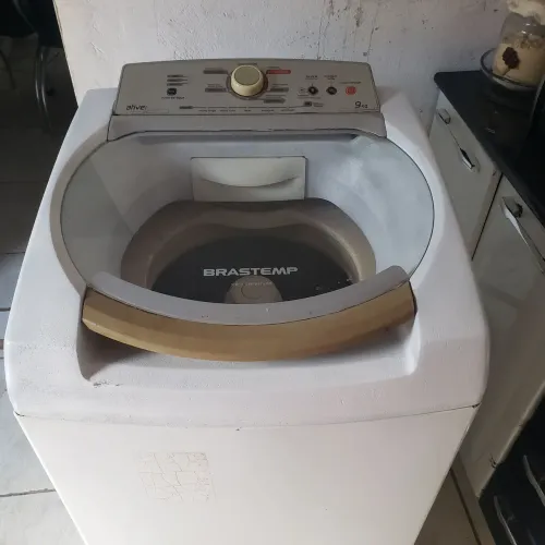 vendo esta máquina funciona normal 9kg 450.pra buscar zap * cont *