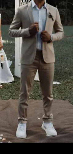 Terno Slim Bege - Moderno e Elegante