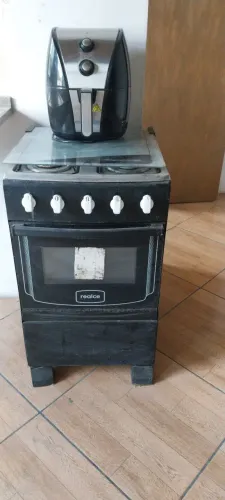 vendo fogão 4 bocas td funciona normal
