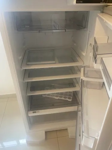 Geladeira seminova