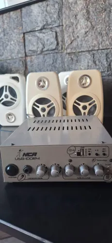 Amplificador e caixa de som