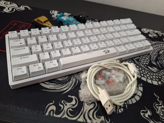 AULA F3261 60% Mecânico RGB Branco | Excelente Estado | Hot-Swap
