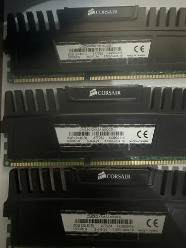 Memória 8GB CORSAIR VENGEANCE 1600mhz