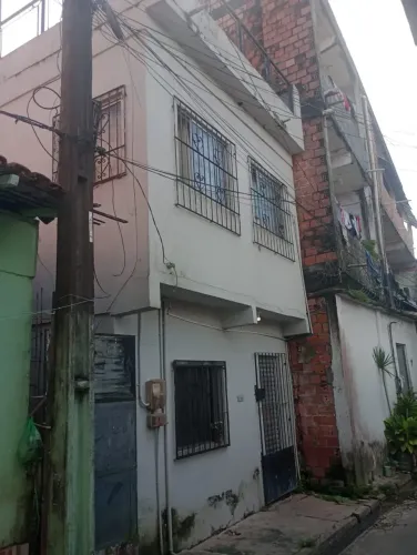 Vendo Kit Net, com 3 pavimentos. terreno: 30m²