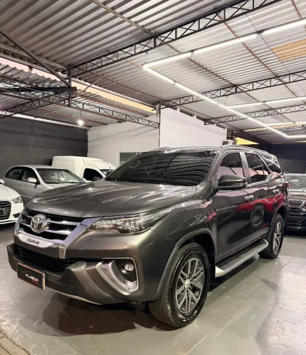 Toyota Hilux SW4 SRX 4X4 2.8 TDI 16V Dies. Aut. 2019