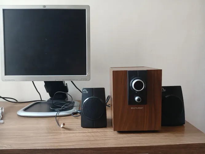Monitor mais kit pro computador 