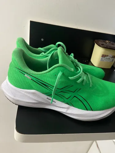 Tênis asics 