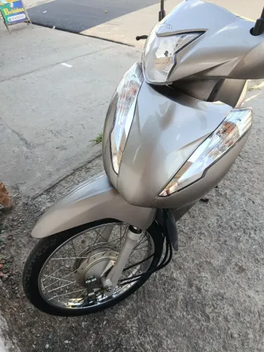Moto nova