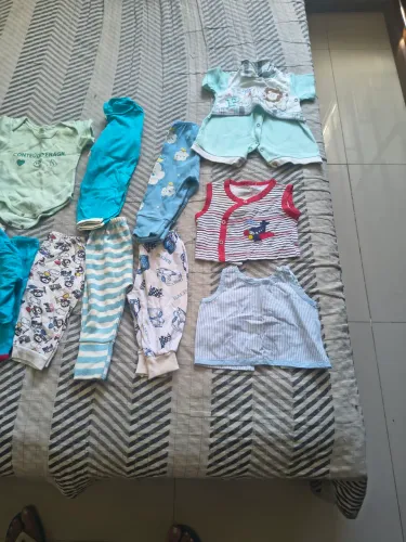 Lote de roupa de bebê até 3 mesee