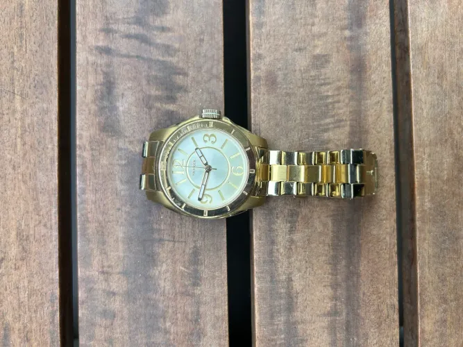 relógio feminino dourado tommy hilfiger