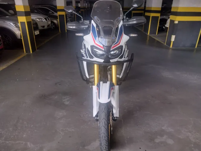 Honda Crf 1100l  África Twin 2018 Raríssimo estado 