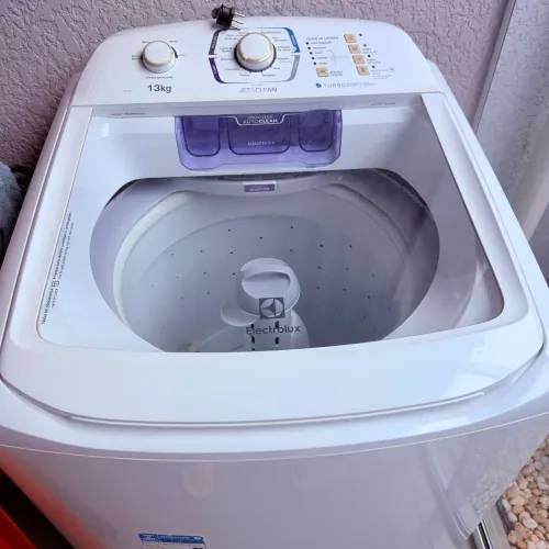 Máquina de lavar Eletrolux 13K turbo