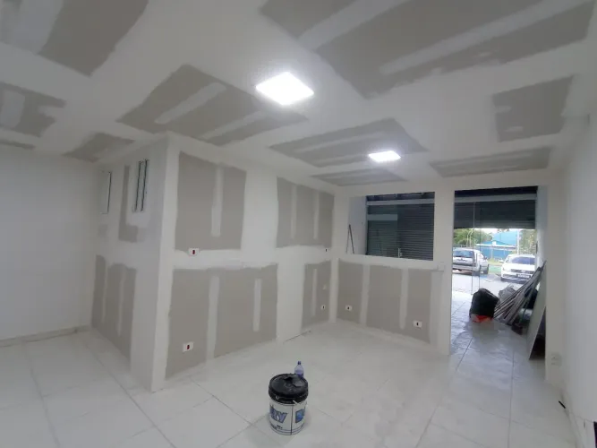Sala comercial - Mezanino - Drywall - Steel Frame