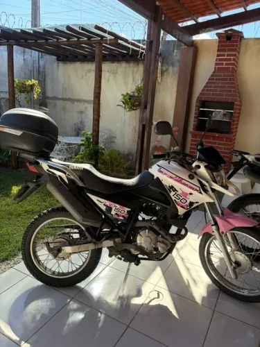 vendo Yamaha Crosser bem conservada